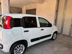 Bianco Usata 2015 Fiat Panda Tre volumi | 6900 € (Buon prezzo)