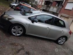 Grigio Usata 2007 Toyota Auris Tre volumi | 2100 €