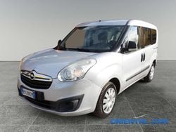 Argento Usata 2012 Opel Combo Monovolume | 4890 € (Super prezzo)