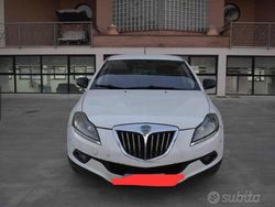 Bianco Usata 2010 Lancia Delta Due volumi | 2600 € (Buon prezzo)