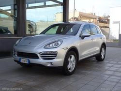 Grigio Usata 2013 Porsche Cayenne SUV | 27.500 € (Molto cara)