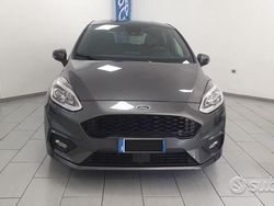 Grigio Usata 2019 Ford Fiesta Due volumi | 11.900 € (Buon prezzo)