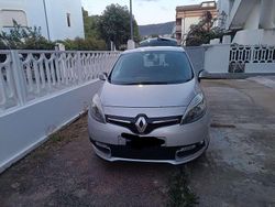 Grigio Usata 2014 Renault Grand Scénic III Dynamique Monovolume | 4000 € (Super prezzo)