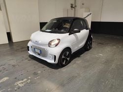 Bianco / tetto nero Usata 2022 Smart ForTwo Coupé Passion Due volumi | 11.390 € (Ottimo prezzo)