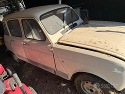 Bianco Usata 1980 Renault R4 Due volumi | 2000 €