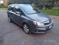 Usata 2007 Opel Zafira Monovolume | 1500 € (Buon prezzo)