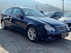 Blu Usata 2004 Mercedes C180 Elegance Coupé | 2500 €