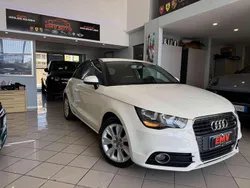 Bianco Usata 2011 Audi A1 Ambition Due volumi | 7500 € (Buon prezzo)