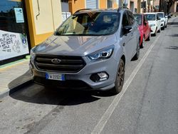 Grigio Usata 2019 Ford Kuga S SUV | 15.000 € (Buon prezzo)