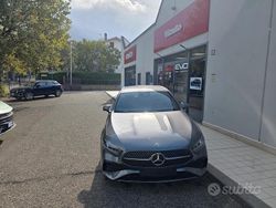 Grigio Usata 2024 Mercedes A180 AMG Line Premium Plus Tre volumi | 36.490 € (Buon prezzo)