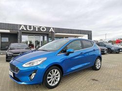Blu/azzurro Usata 2019 Ford Fiesta Titanium Tre volumi | 11.600 € (Cara)
