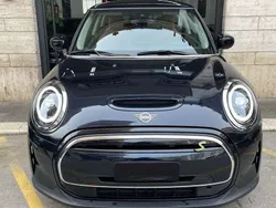 Blu/azzurro Usata 2023 Mini Cooper SE Due volumi | 19.900 € (Super prezzo)