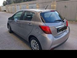 Grigio Usata 2014 Toyota Yaris Active Tre volumi | 5500 € (Ottimo prezzo)