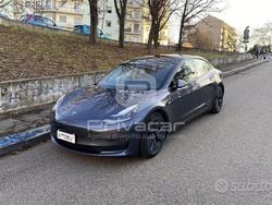 Grigio Usata 2020 Tesla Model 3 Tre volumi | 19.900 € (Buon prezzo)