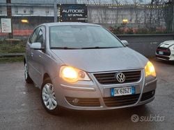 Grigio Usata 2007 VW Polo Comfortline Tre volumi | 1700 € (Ottimo prezzo)