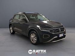 Da definire Usata 2024 VW T-Roc Life SUV | 26.974 € (Buon prezzo)