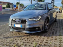 Usata 2011 Audi A1 Ambiente Due volumi | 7400 € (Buon prezzo)