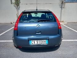 Usata 2004 Citroën C4 Elegance Tre volumi | 1500 € (Buon prezzo)
