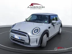 Grigio Usata 2022 Mini Cooper Essential Due volumi | 19.900 € (Super prezzo)