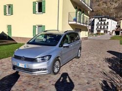 Usata 2016 VW Touran Comfortline Monovolume | 16.000 € (Cara)