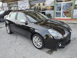Nero Usata 2016 Alfa Romeo Giulietta Super Tre volumi | 6500 € (Ottimo prezzo)