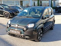 Verde foresta Nuova 2025 Fiat Panda Cross Cross Due volumi | 15.800 €
