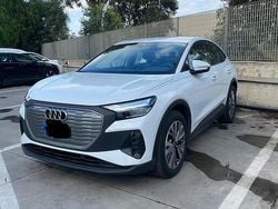 Bianco Usata 2022 Audi Q4 e-tron Business SUV | 35.000 €