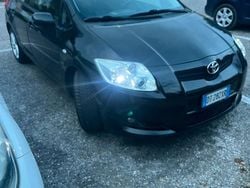 Nero Usata 2009 Toyota Auris Tre volumi | 3500 € (Buon prezzo)