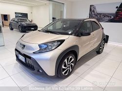 Oro Usata 2023 Toyota Aygo X Lounge SUV | 14.500 € (Buon prezzo)
