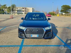 Usata 2016 Audi Q7 Ambiente SUV | 26.500 € (Super prezzo)