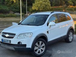 Bianco Usata 2010 Chevrolet Captiva LT SUV | 4900 € (Buon prezzo)