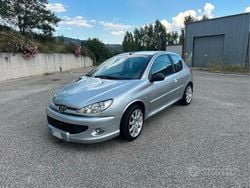 Usata 2000 Peugeot 206 GT Cabrio | 8500 €