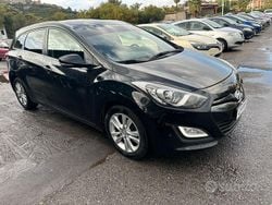 Nero Usata 2014 Hyundai i30 Classic Tre volumi | 6590 € (Buon prezzo)