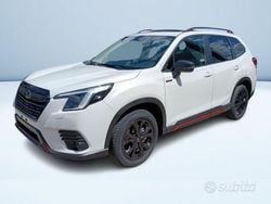 Bianco Usata 2024 Subaru Forester SUV | 38.100 €