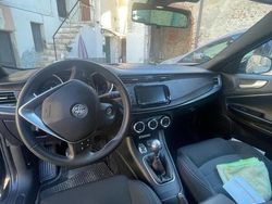 Nero Usata 2019 Alfa Romeo Giulietta Due volumi | 14.000 € (Cara)