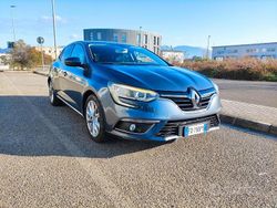 Grigio Usata 2016 Renault Mégane IV Zen Tre volumi | 8000 € (Super prezzo)