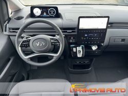 Grigio scuro Usata 2024 Hyundai Staria Trend Monovolume | 54.300 €
