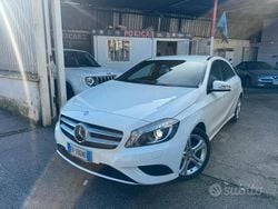 Bianco Usata 2014 Mercedes A180 Tre volumi | 10.999 € (Buon prezzo)