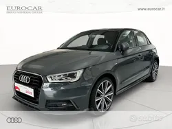 Grigio atomico metallizzato ne Usata 2018 Audi A1 Sportback Admired Due volumi | 16.900 € (Buon prezzo)