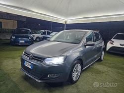 Grigio Usata 2010 VW Polo Highline Tre volumi | 3990 € (Ottimo prezzo)