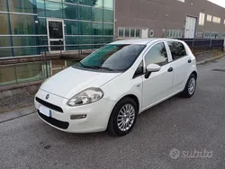 Bianco Usata 2015 Fiat Grande Punto Due volumi | 3200 € (Ottimo prezzo)