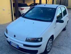 Bianco Usata 2002 Fiat Punto Tre volumi | 1299 € (Buon prezzo)