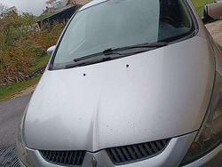 Usata 2005 Mitsubishi Grandis Intense Monovolume | 1990 €