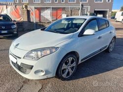 Bianco Usata 2010 Renault Mégane Luxe Tre volumi | 1000 € (Super prezzo)