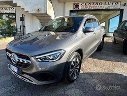 Grigio Usata 2021 Mercedes GLA180 Executive SUV | 29.200 € (Buon prezzo)