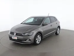 Grigio Usata 2019 VW Polo Comfortline Tre volumi | 13.799 € (Buon prezzo)