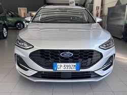 Argento Usata 2023 Ford Focus ST-Line Station wagon | 20.900 € (Buon prezzo)