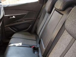 Bianco Usata 2018 Peugeot 3008 Allure SUV | 17.000 € (Buon prezzo)