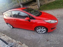 Rosso Usata 2017 Ford Fiesta ST-Line Due volumi | 7800 € (Ottimo prezzo)