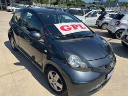 Grigio scuro Usata 2005 Toyota Aygo Sol Due volumi | 2500 € (Buon prezzo)
